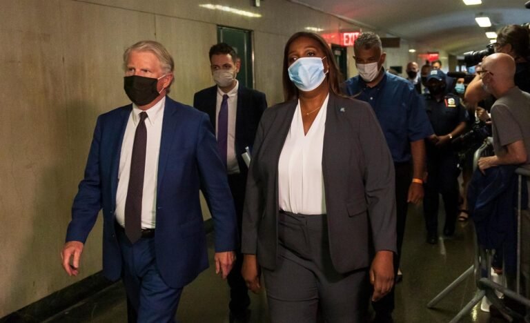 Juez anula orden sobre mascarilla en NY, pero el Estado apelará