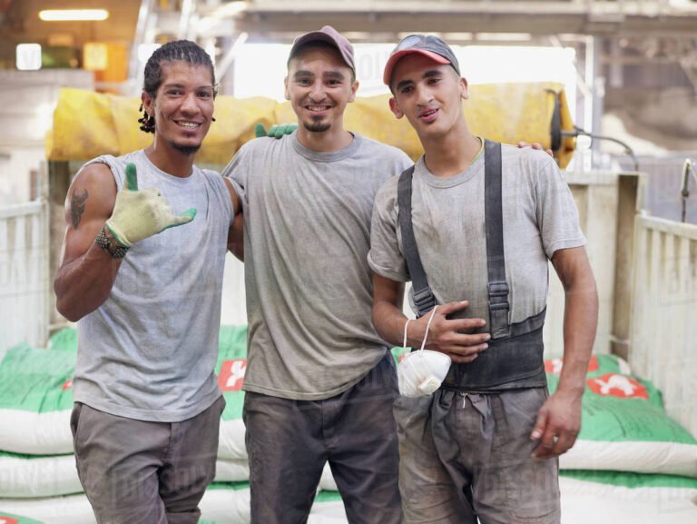 Programa para ayudar a trabajadores afectados por COVID-19 a volver al empleo a través de capacitación laboral