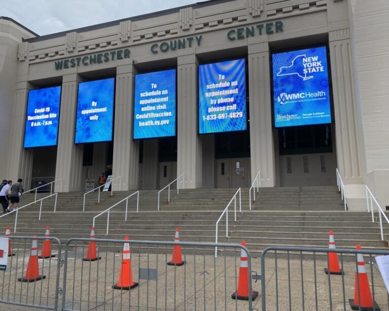 Westchester County Center ofrecerá nuevamente vacunas contra el COVID-19