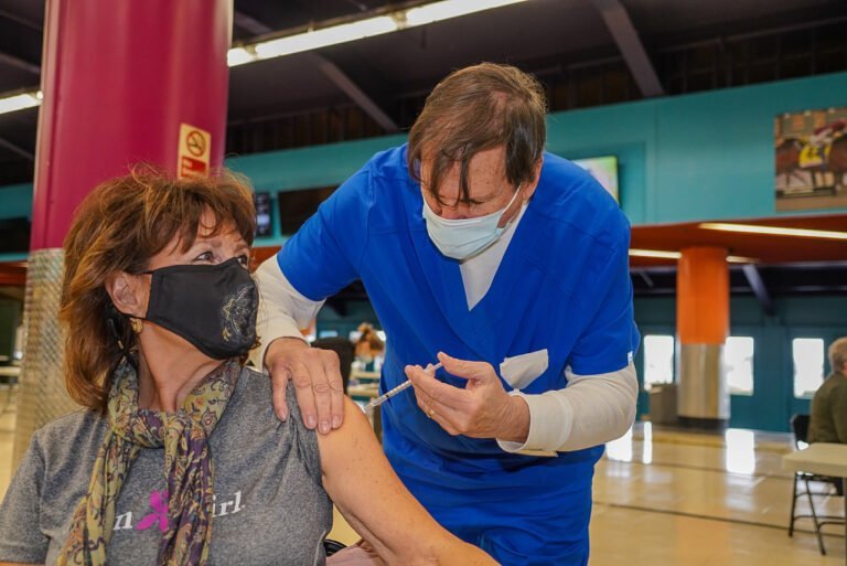 Westchester se asocia para reclutar voluntarios para la clínica de vacunas
