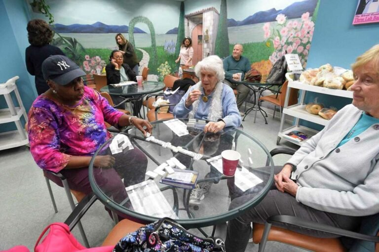 Stamford aumenta exención de impuestos para adultos mayores