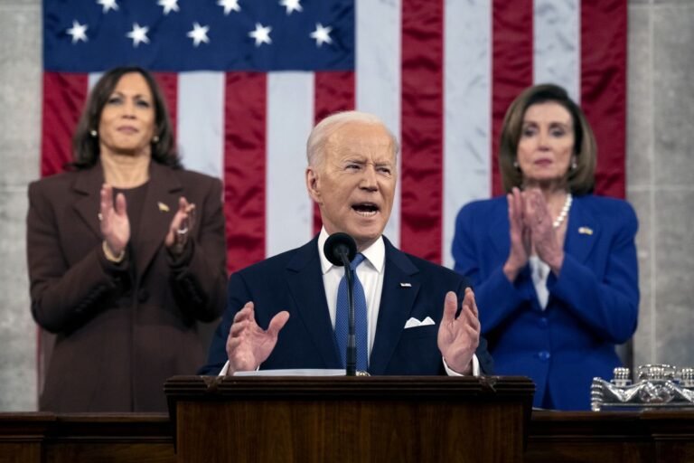 Biden pide al Congreso aprobar reforma migratoria “de una vez por todas”