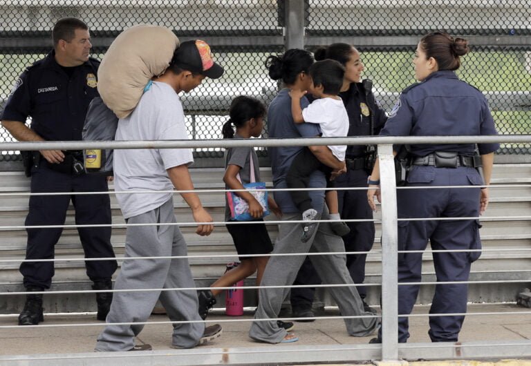 INFORME ESPECIAL Fallo judicial pone en riesgo a quienes tienen orden de deportación