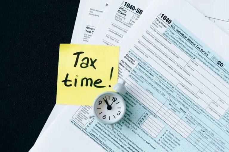 IRS recuerda a contribuyentes sobre todas sus obligaciones fiscales al presentar declaración de impuestos