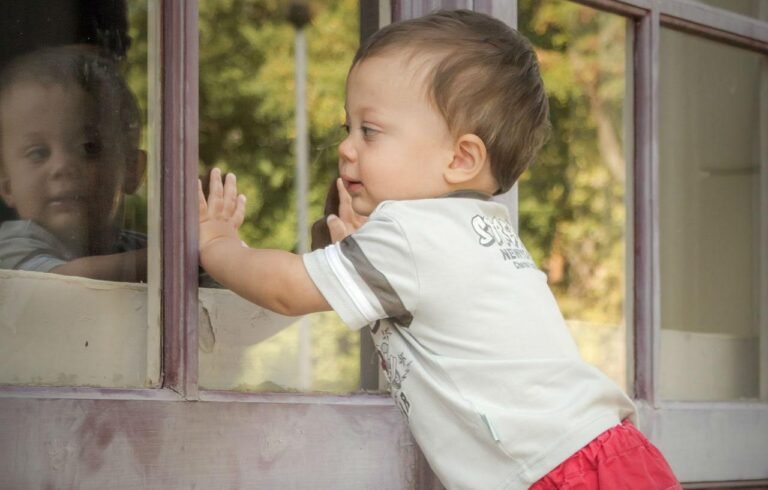 Más de mil niños fueron envenenados por plomo en 2020, revela informe