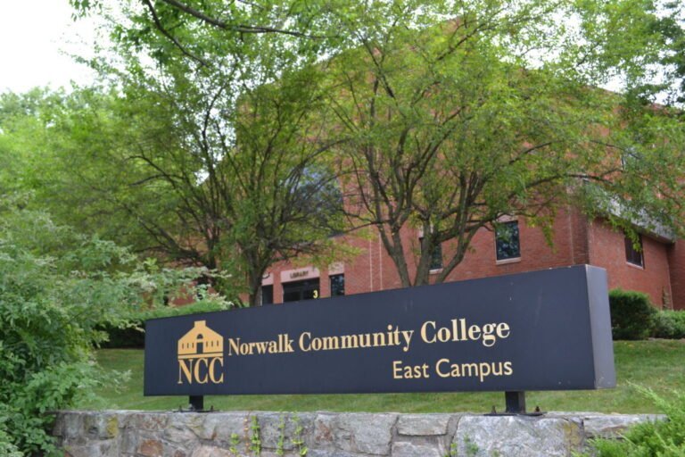 Norwalk Community College recibe $100 mil para nueva beca