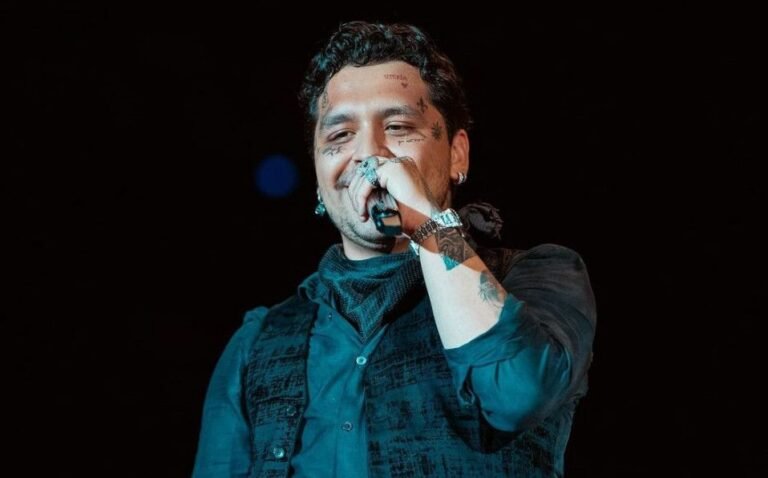 Christian Nodal se quita el último tatuaje que tenía de Belinda