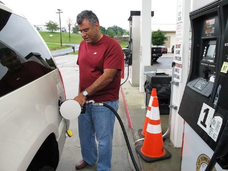 Fiscal General recibe 200 denuncias por altos precios de la gasolina