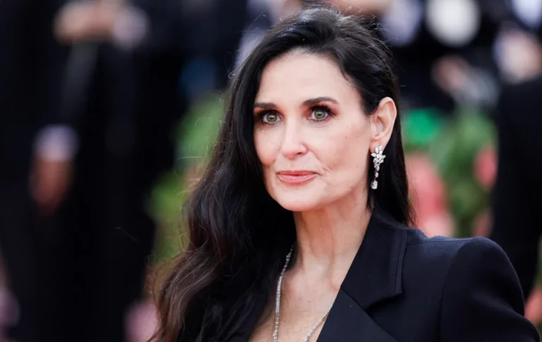 Demi Moore está saliendo con ex de la viuda de Steve Jobs
