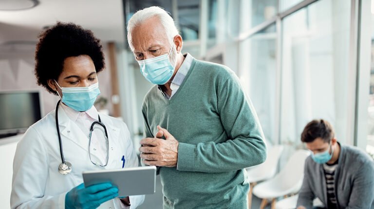 Piden más protección contra aumento de primas de seguros médicos