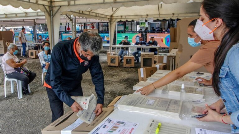 Dónde pueden votar los colombianos en las elecciones presidenciales en Nueva York y Connecticut