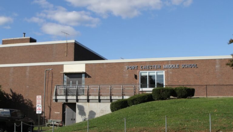 Votantes de Port Chester aprueban presupuesto escolar
