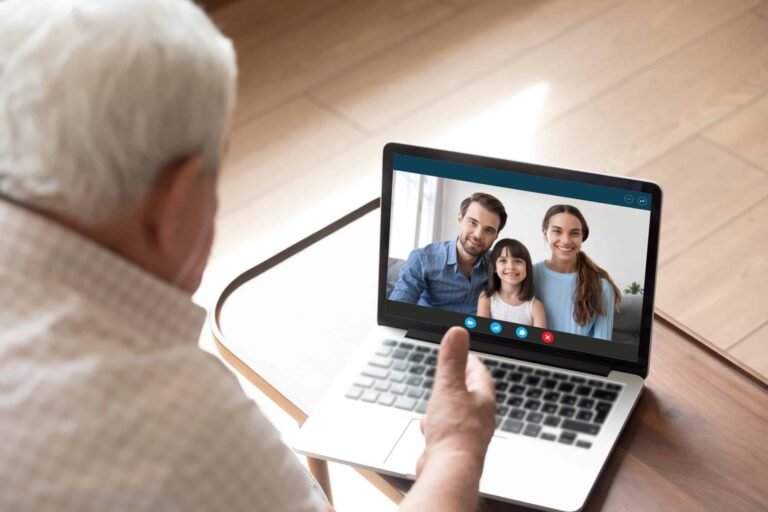 Yonkers se asocia con Blooming Health para mejorar comunicación con adultos mayores