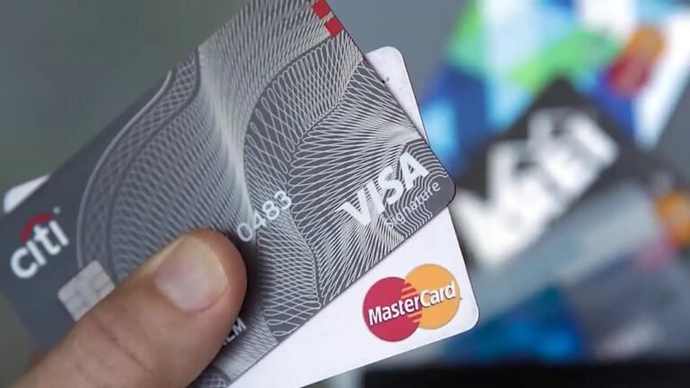 Agencias estatales renunciarán a todas las tarifas de tarjetas de crédito y débito