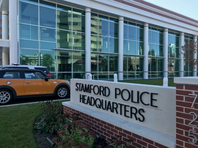 Buscan abrir academia de policía en Stamford para contrarrestar escasez de personal