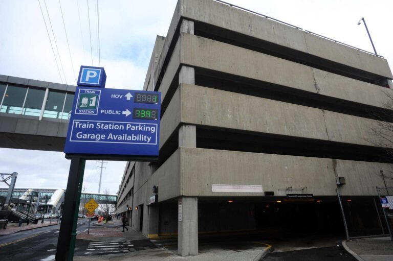 Completan segunda etapa de construcción de nuevo garaje de estación de trenes
