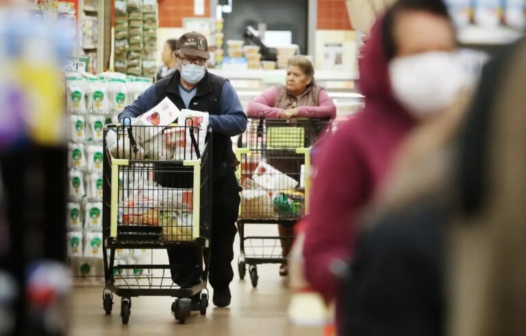 Políticos se lanzan ataques por aumento de la inflación