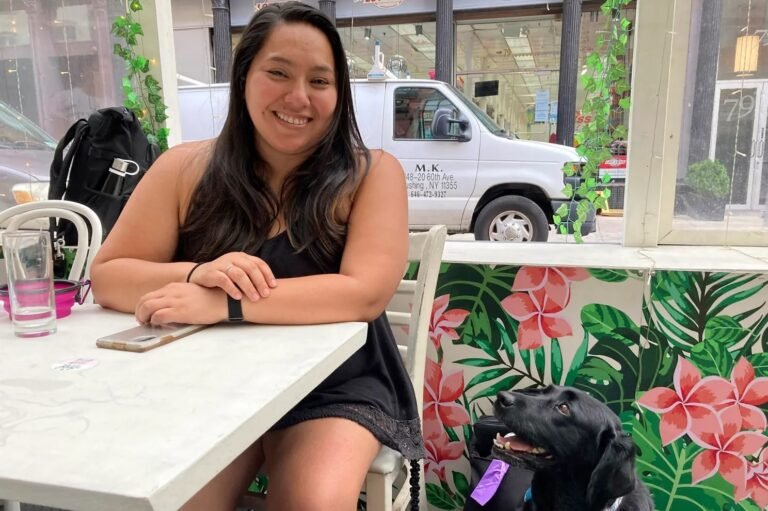 Mujer de NY recibió más de $400 mil después de demandar a policía