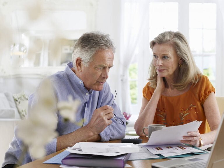 Recursos para ayudar a ancianos a superar aumento de costos de servicios básicos