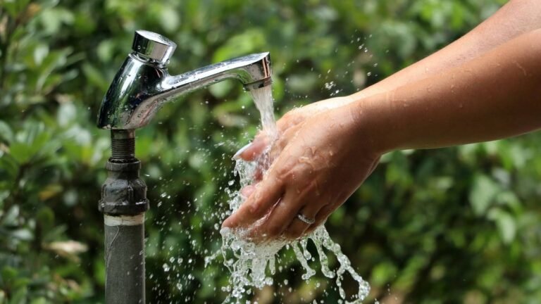 Más restricciones en el uso del agua