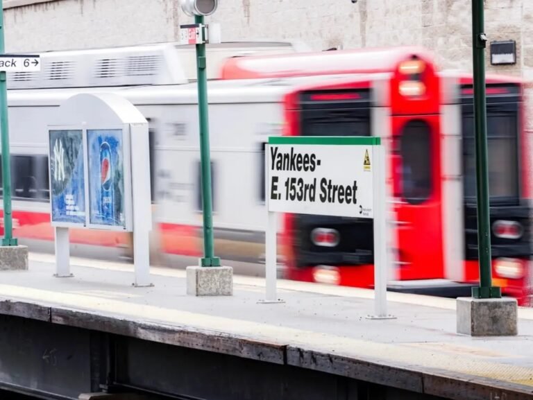 Agregan trenes extra de Metro-North para serie de Yankees vrs Medias Rojas