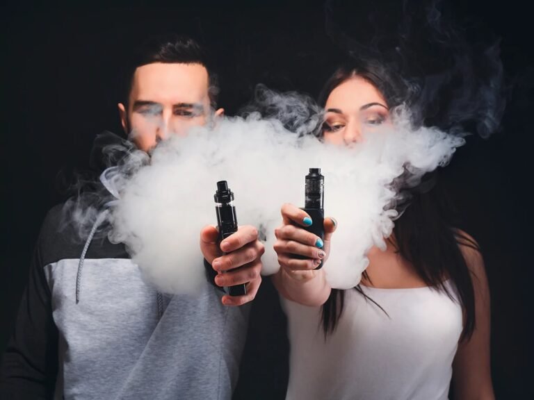 Empresa pagará casi $440 millones para resolver investigación de vapeo entre adolescentes