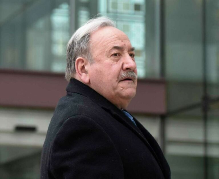 Ex líder demócrata declarado culpable en caso de fraude electoral