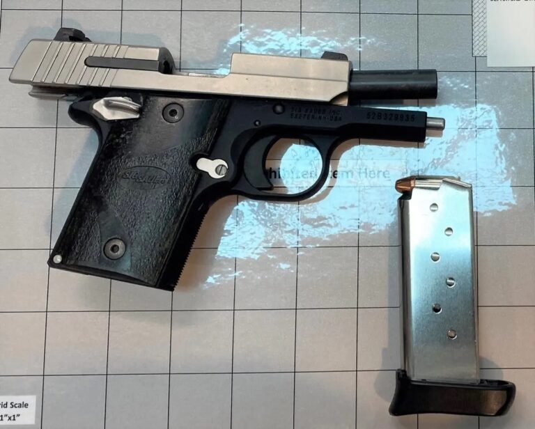 Hombre intentó llevar un arma cargada a un avión en aeropuerto de Westchester