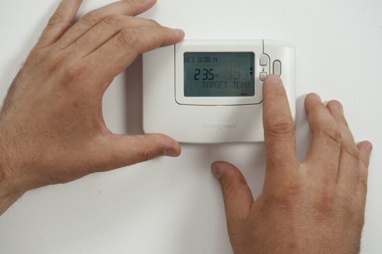 Programa de energía para hogares de bajos ingresos recibe apoyo de legisladores