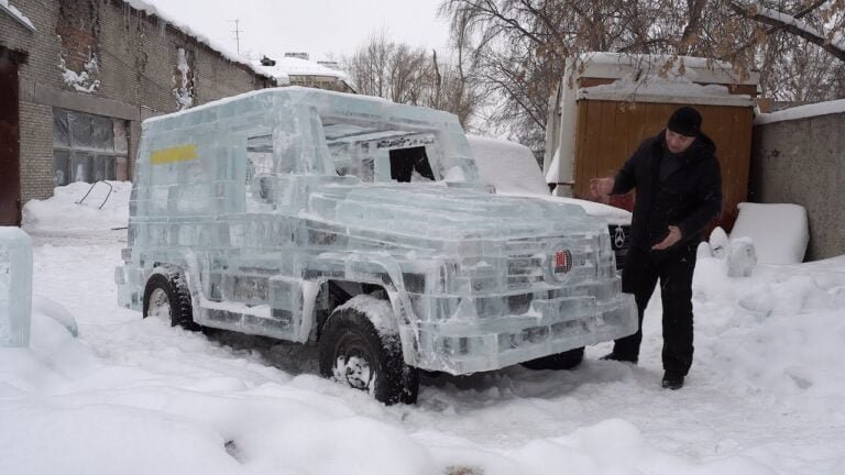 Construye un auto con bloques de hielo, ¡Y funciona!