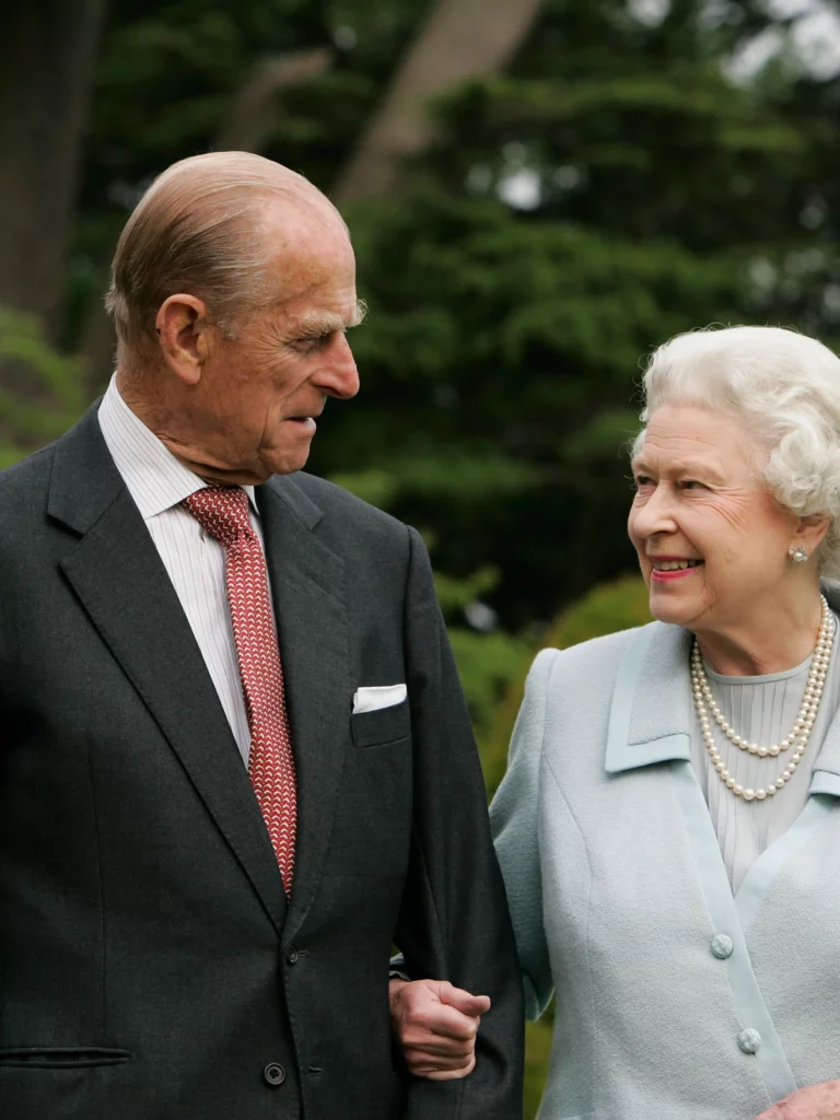 Príncipe Philip fue enterrado el mismo día que la Reina Elizabeth