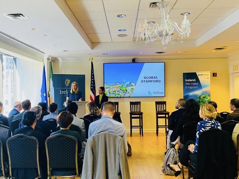 Alcaldesa lanza iniciativa Global Stamford
