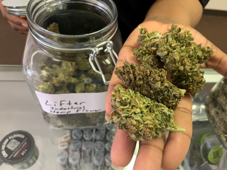 Cannabidiol alterado se vende en CT a pesar de ley