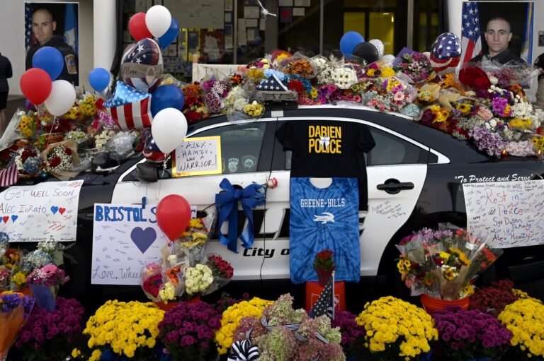 Cómo ayudar a familias de policías asesinados de Bristol