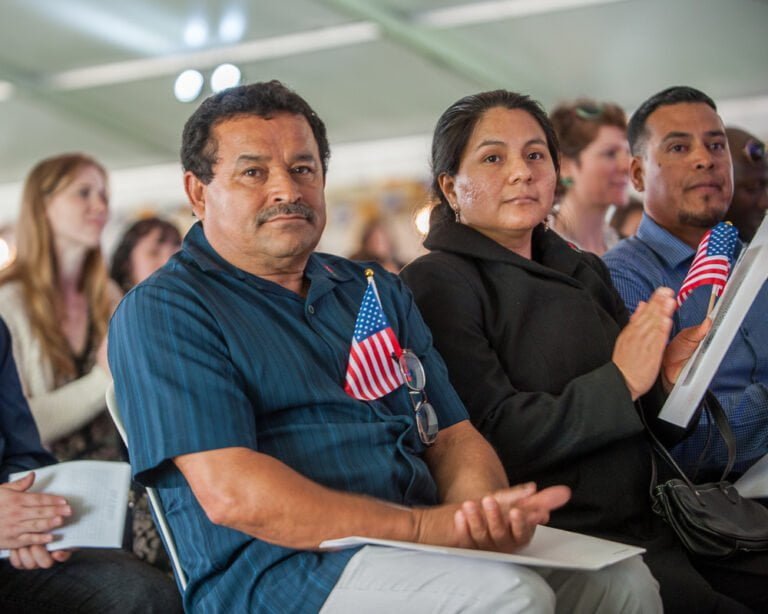 USCIS facilita proceso de ciudadanía a inmigrantes por motivos de salud o discapacidad