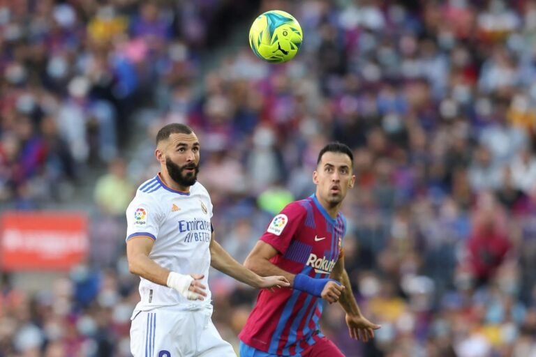 El clásico irrumpe entre las dudas y la lucha por el liderato