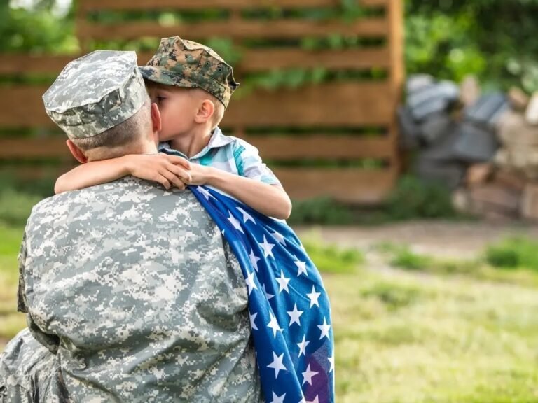 Veteranos enfrentan dificultades para costear sus necesidades básicas, según informe