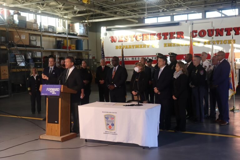 Ejecutivo firma el presupuesto de Westchester para 2023