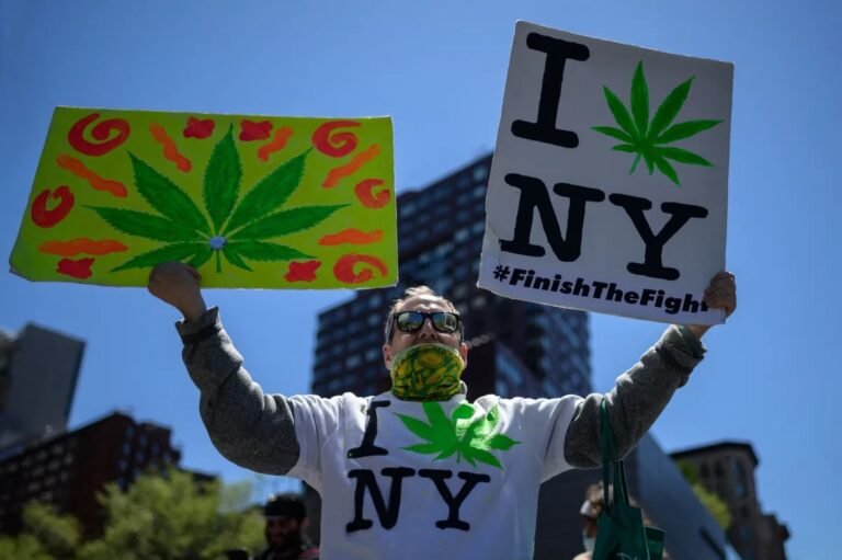 Gobernadora anuncia inicio de ventas minoristas de cannabis para adultos