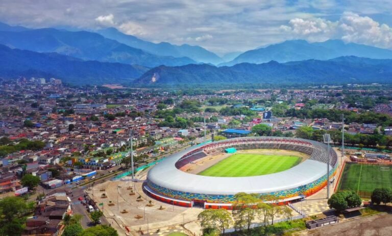 Pioneros en Latinoamérica: Un estadio en Colombia será el primero en llevar el nombre de Pelé