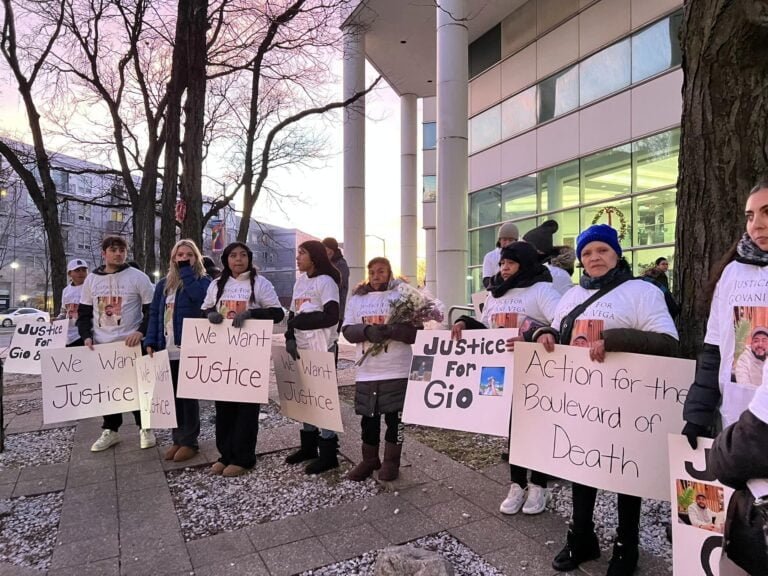 Comunidad hispana protesta: Hombre que arrolló a hispanos en Washington Boulevard sigue libre