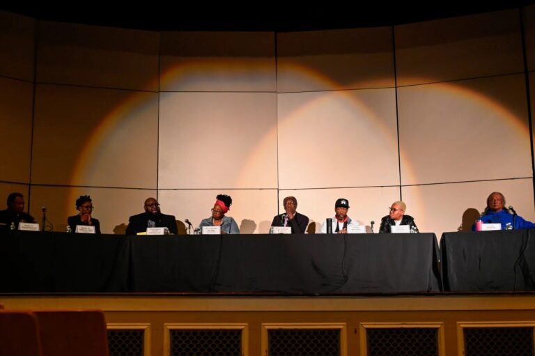 Panel de discusión sobre brutalidad policial y camino hacia la justicia