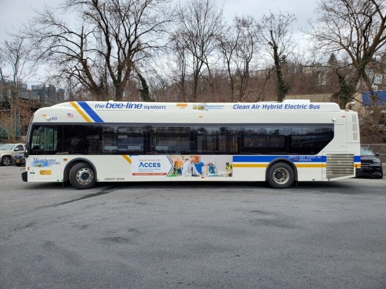 Servicio de autobús recibe pedido de 106 autobuses híbridos eléctricos