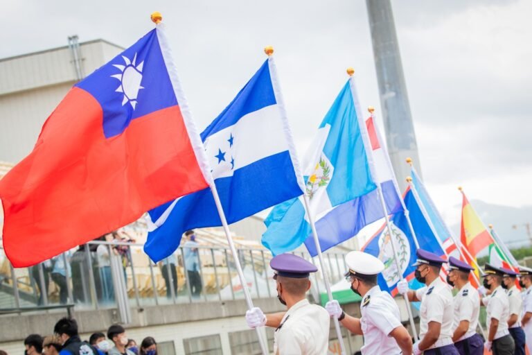 Latinoamérica le da la espalda a Taiwán para echarse en brazos de China