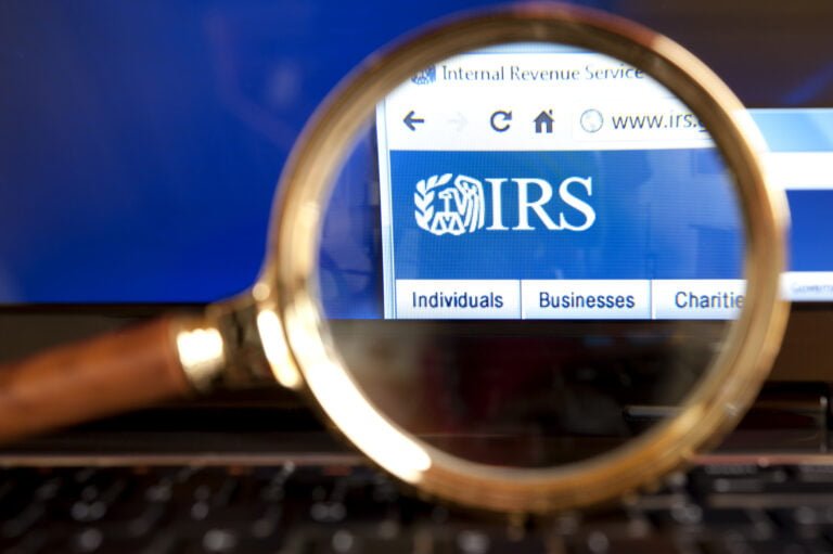 Así funciona la nueva estafa detectada por el IRS en las declaraciones de impuestos