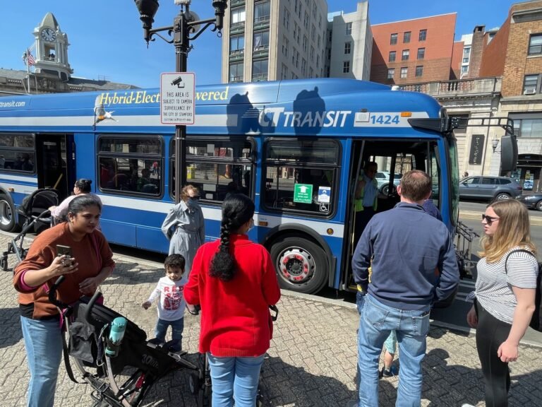 Usuarios de CT Transit volverán a pagar pasaje el 1º de abril