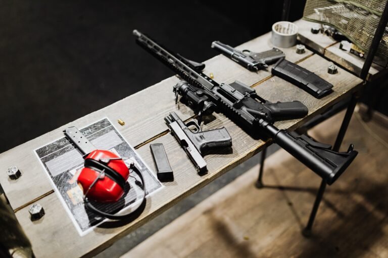 Buscan extender prohibición de armas de asalto y restringen el porte abierto