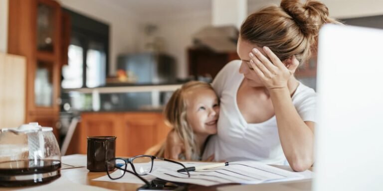 Estudio descubre luchas y vitalidad de madres trabajadoras