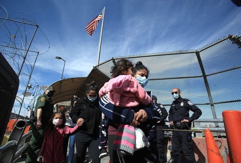 Nueva York declara emergencia con el fin del Título 42