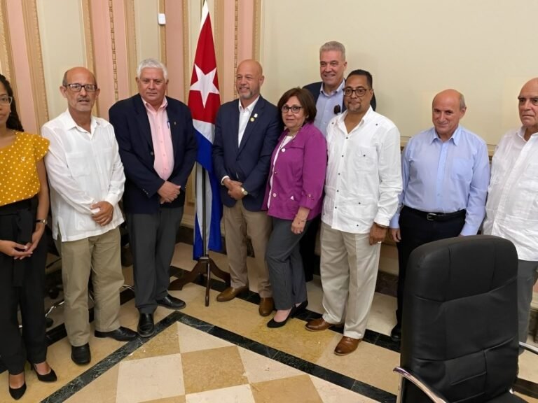 Delegación de líderes de CT busca contribuir al desbloqueo de Estados Unidos a Cuba